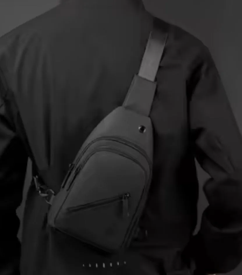 Active Axis Crossbody