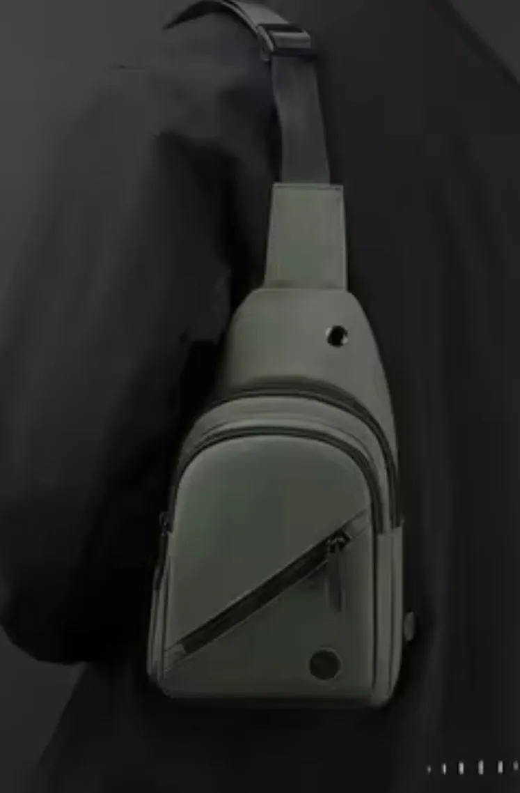 Active Axis Crossbody