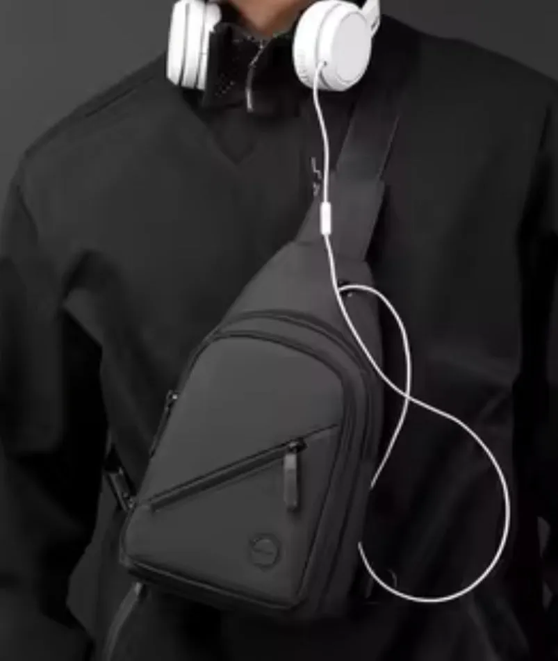 Active Axis Crossbody