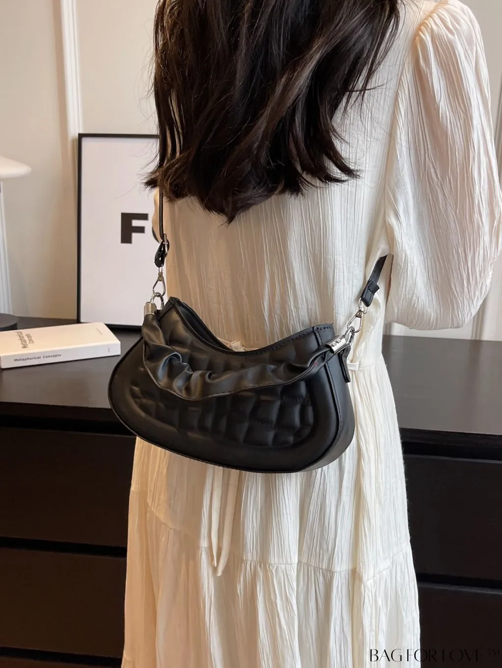 BagForLove - Chic Crocodile Pattern Handbag - Versatile & Stylish