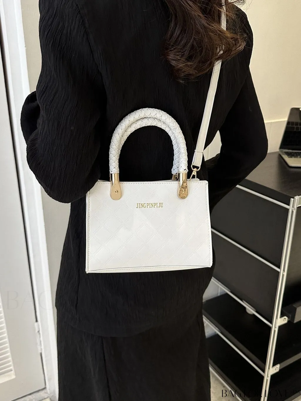 BagForLove - Compact Geometric Pattern Crossbody Bag: Stylish and Versatile Handheld Square Bag