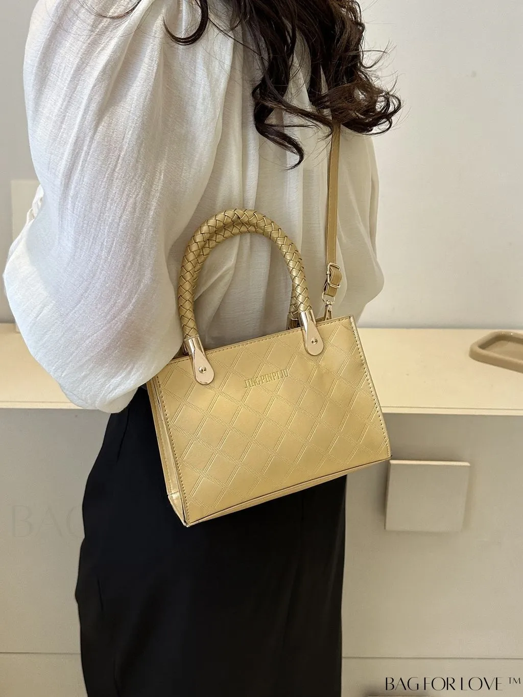BagForLove - Compact Geometric Pattern Crossbody Bag: Stylish and Versatile Handheld Square Bag