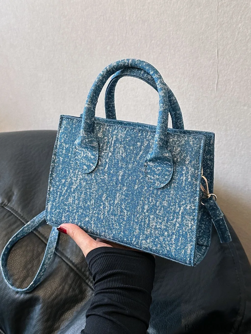 BagForLove - Stylish Compact Square Bag - Ultimate on-the-go Fashion Accessory