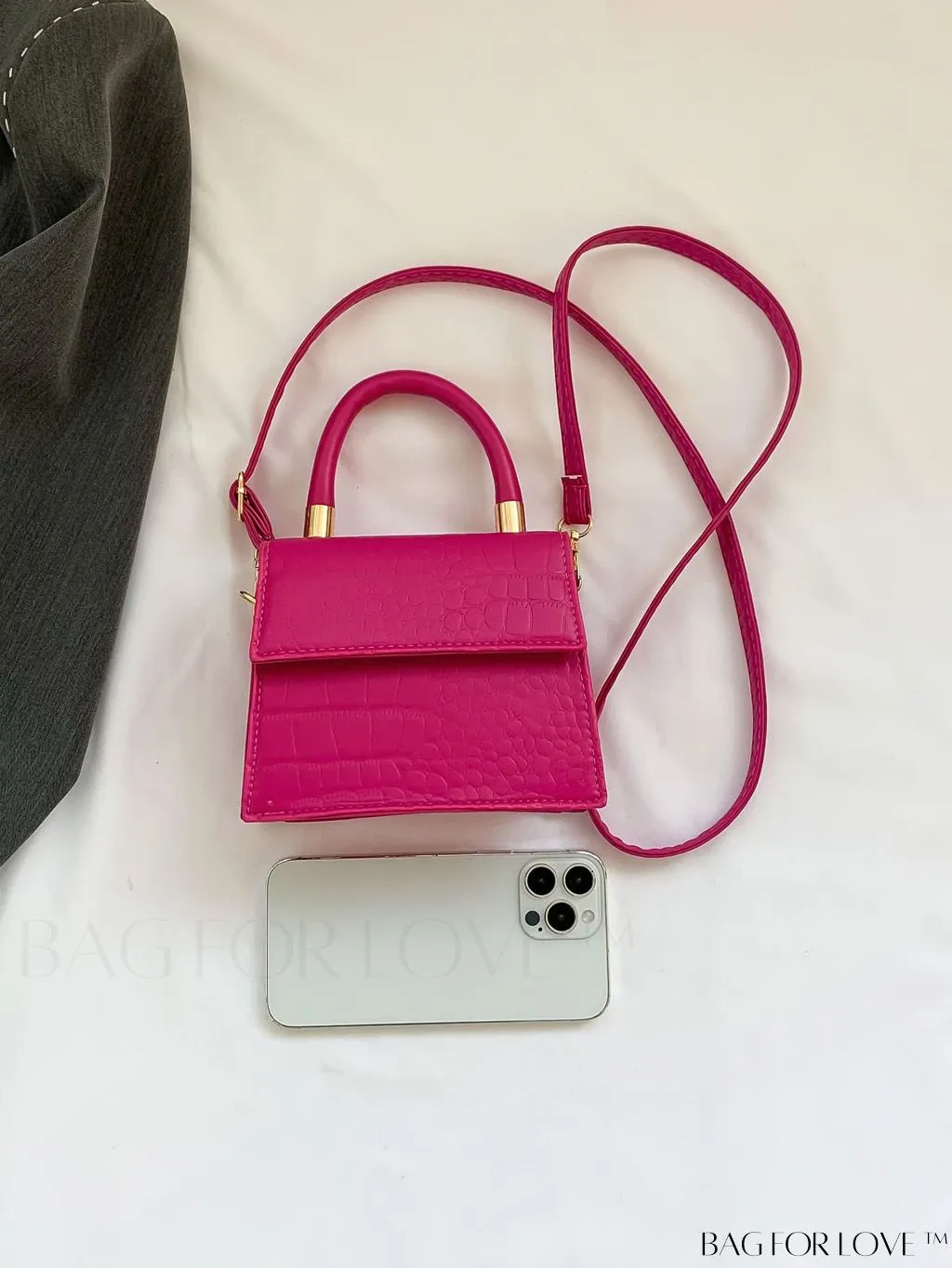 BagForLove - Stylish Mini Square Handheld Bag with Flip Cover - Exquisite Fashion Accessory