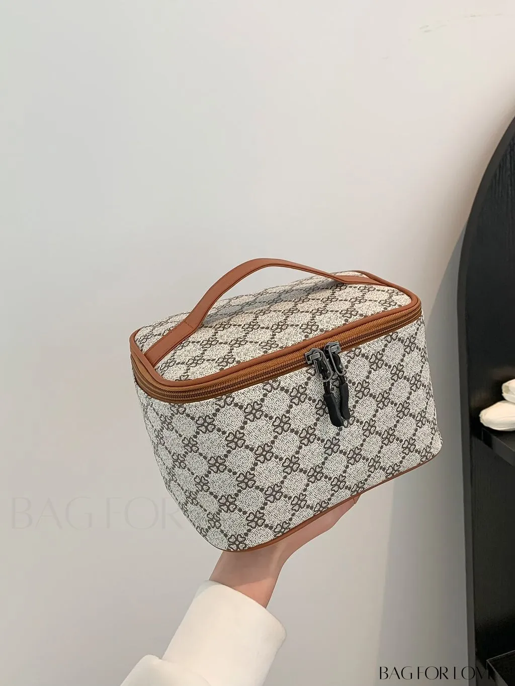 BagForLove - Stylish Printed Travel Cosmetic Organizer: Perfect for Toiletries and Cosmetics