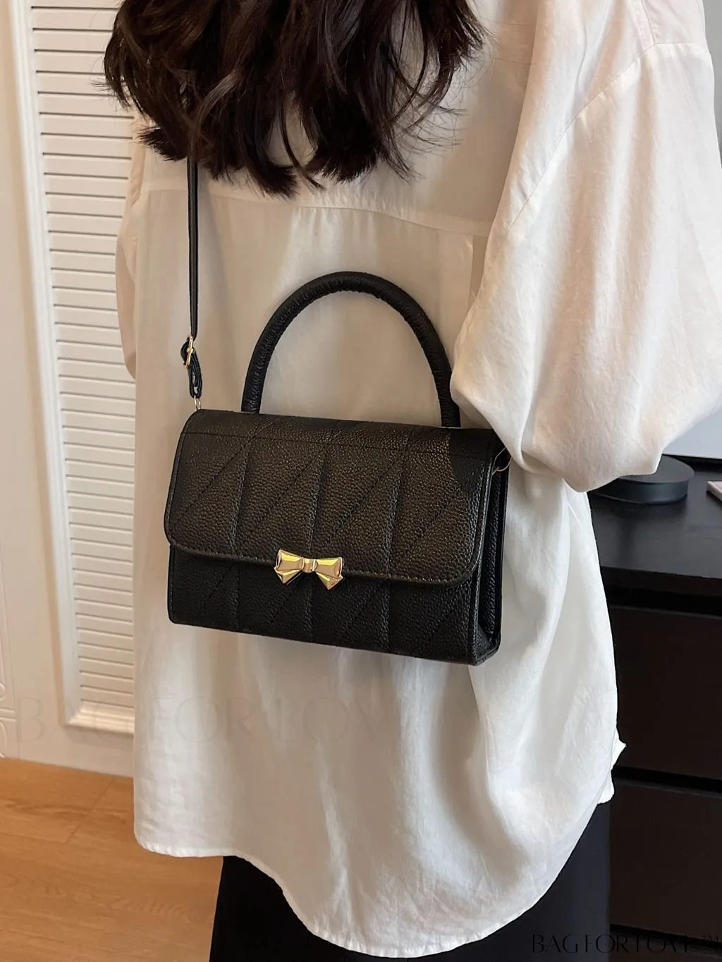 BagForLove - Stylish Rhombus Pattern Handbag With Elegant Bow Decoration