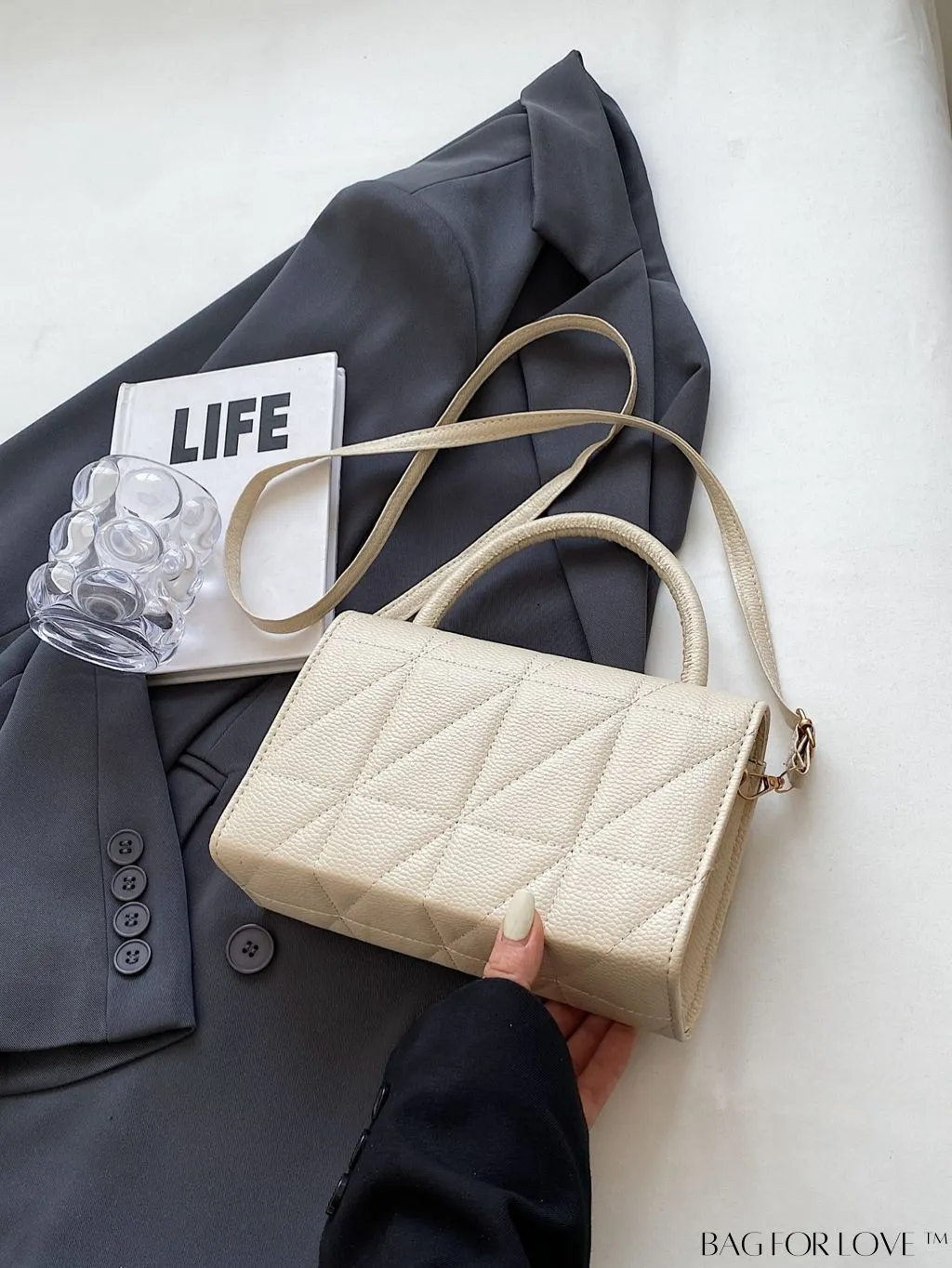 BagForLove - Stylish Rhombus Pattern Handbag With Elegant Bow Decoration