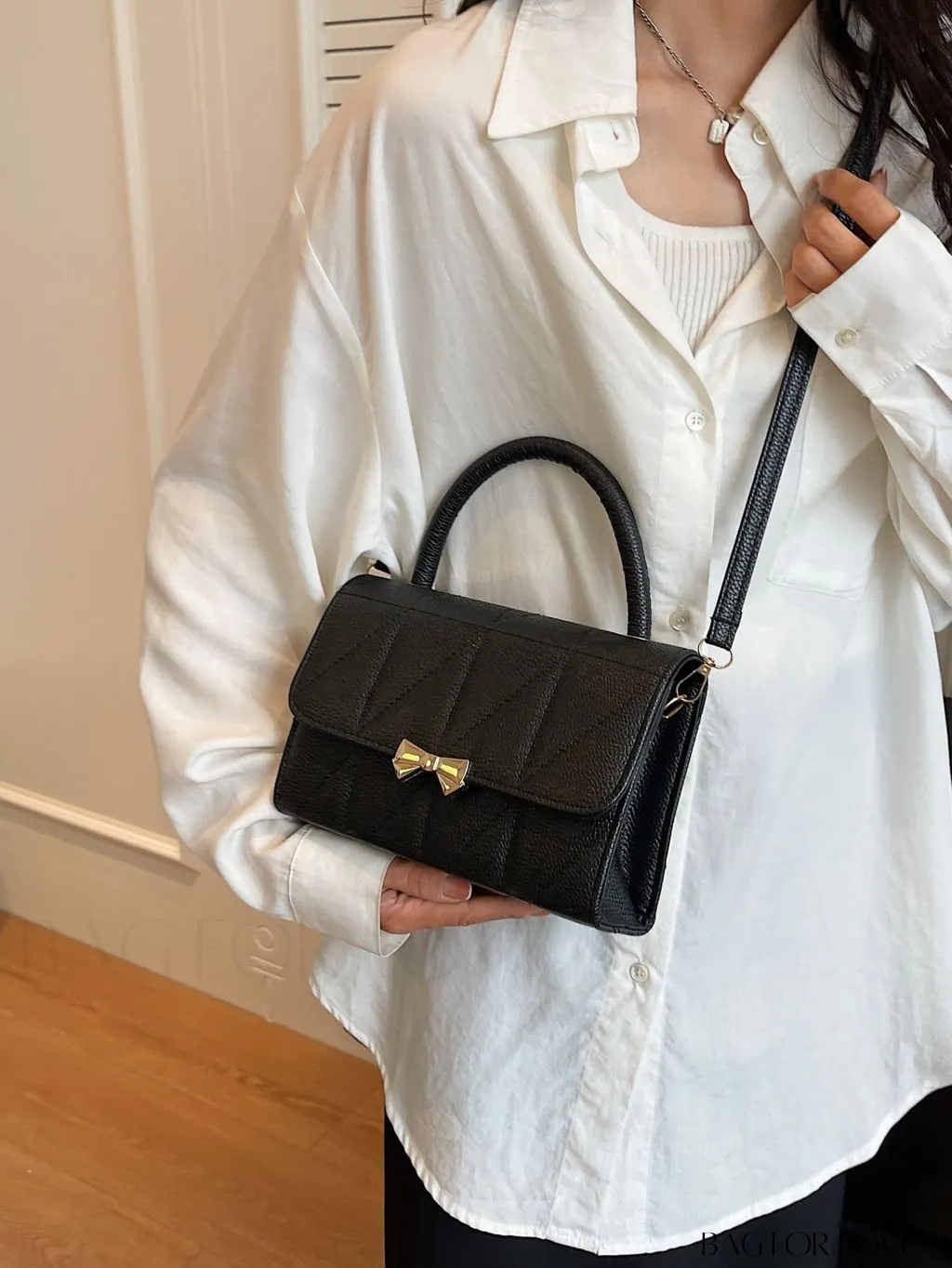 BagForLove - Stylish Rhombus Pattern Handbag With Elegant Bow Decoration