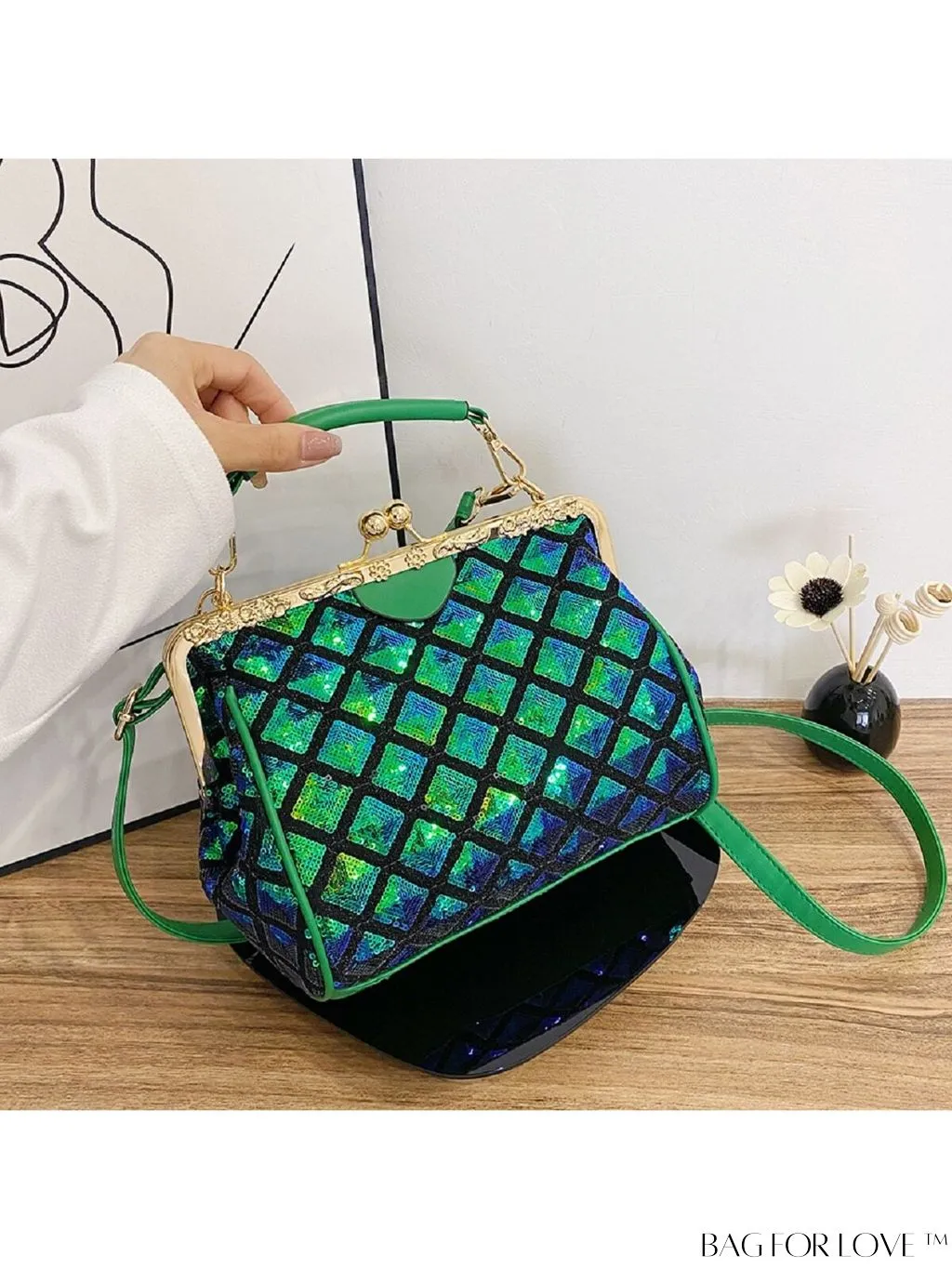 BagForLove - Stylish Sequin Clutch Bag with Adjustable Strap - Trendy and Versatile