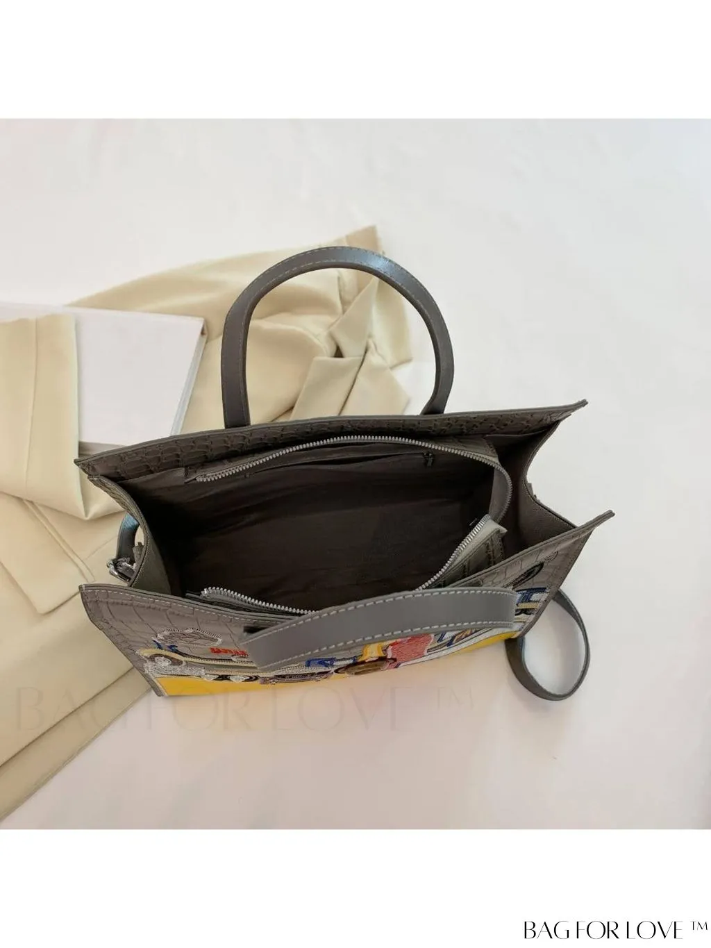 BagForLove - Stylish Womens Square Bag with Embroidered Cartoon Character Design - New Arrival
