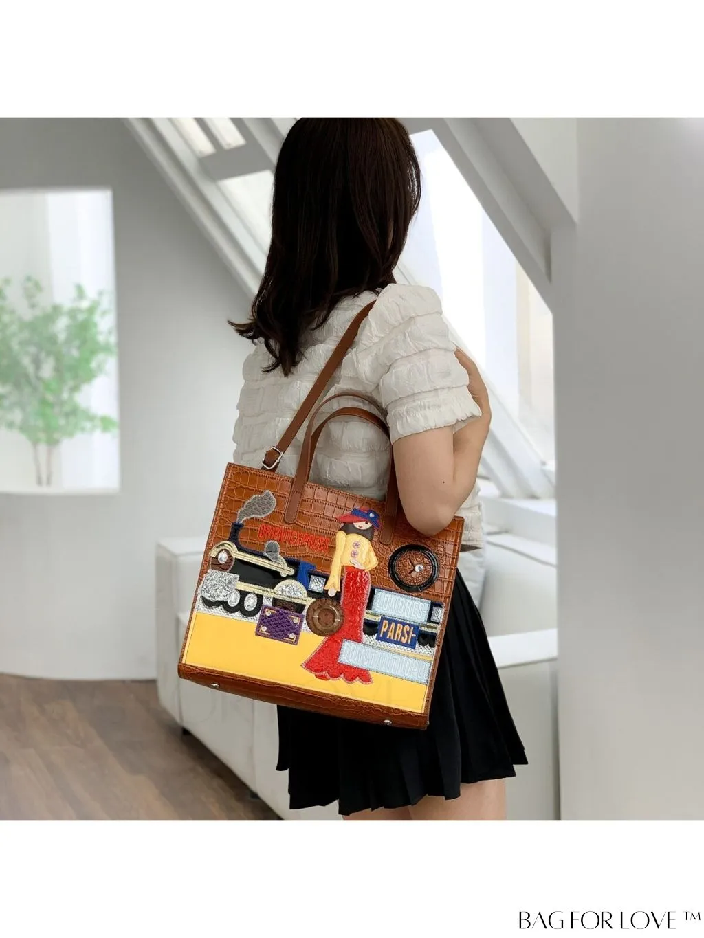 BagForLove - Stylish Womens Square Bag with Embroidered Cartoon Character Design - New Arrival