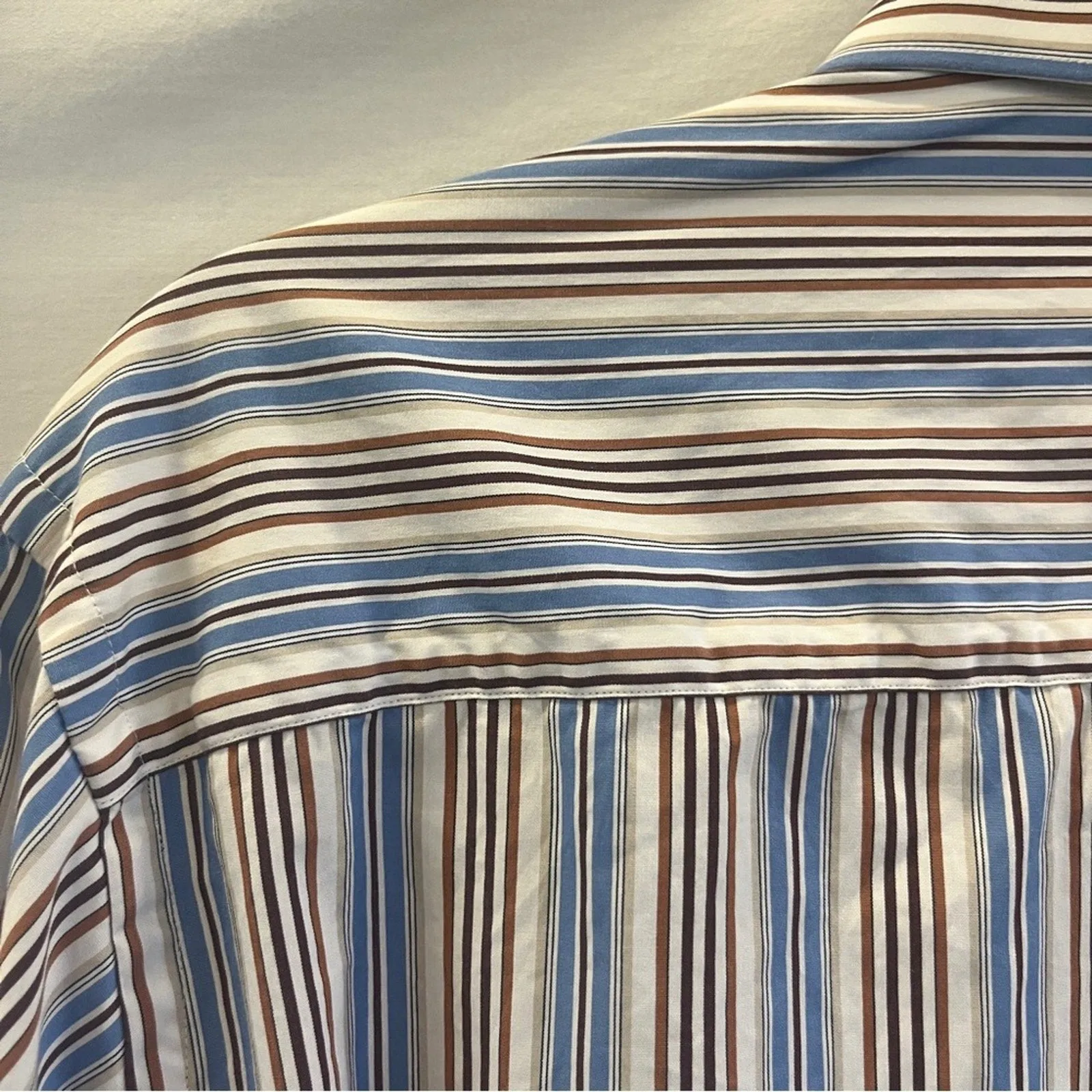 Bugatchi Classic Fit Button Down Shirt Mens Striped Blue Brown Ivory Preppy Edgy