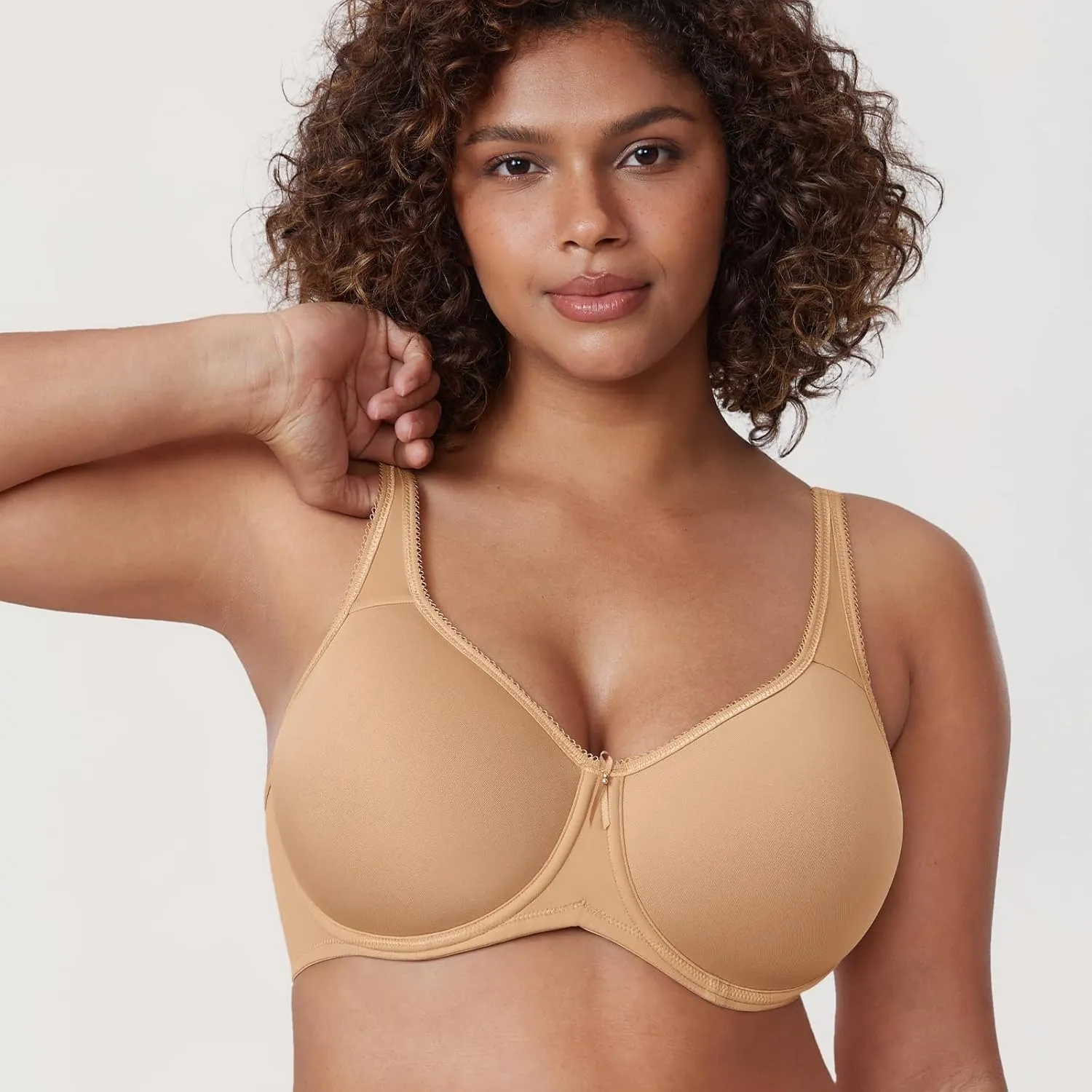 DELIMIRA Women's Seamless Tshirt Bras Plus Size Full Coverage Underwire Lightly Lined Bra Up to F