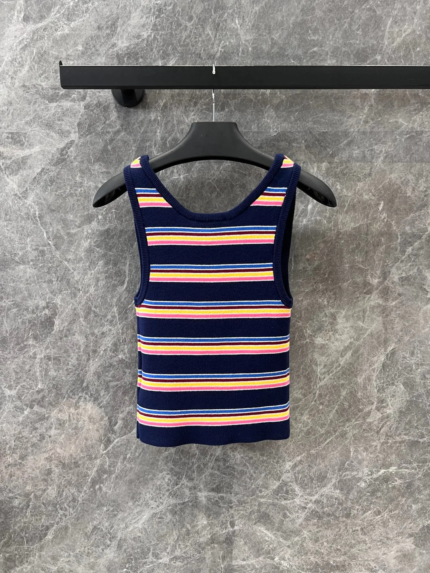 P 25 Colorful Striped Knit Vest