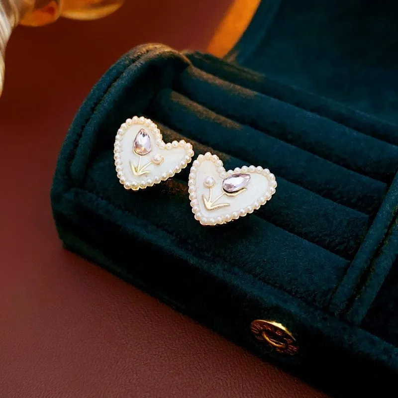 Stylish Pearl Earrings With Electroplating