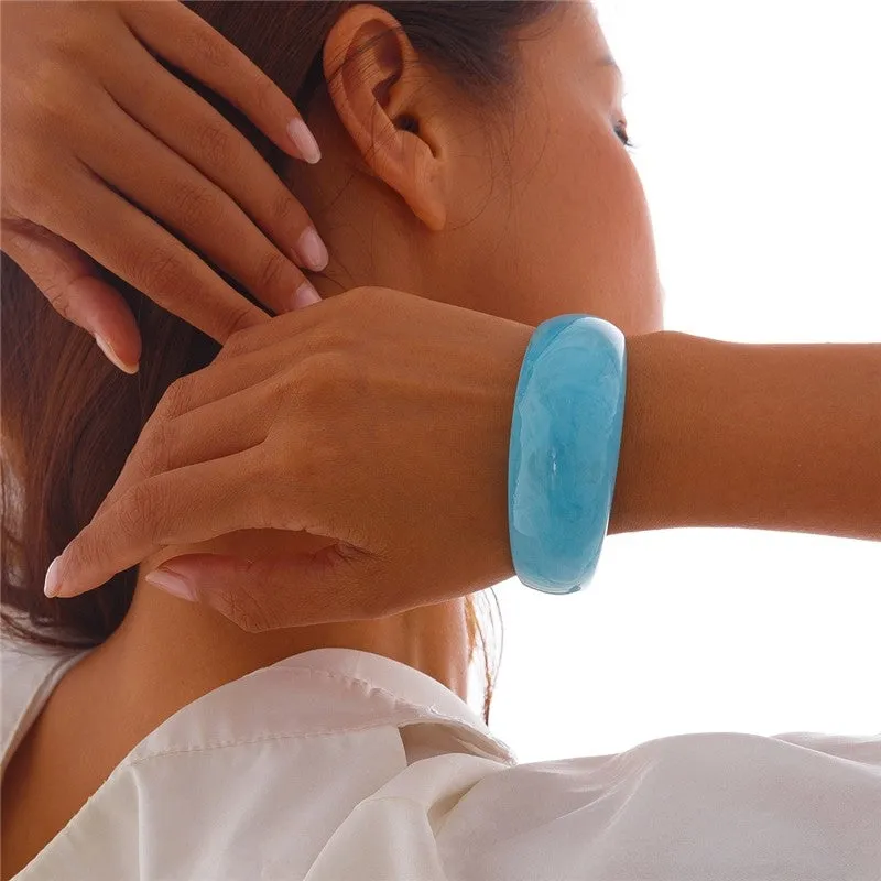 Stylish Wide Transparent Bangle