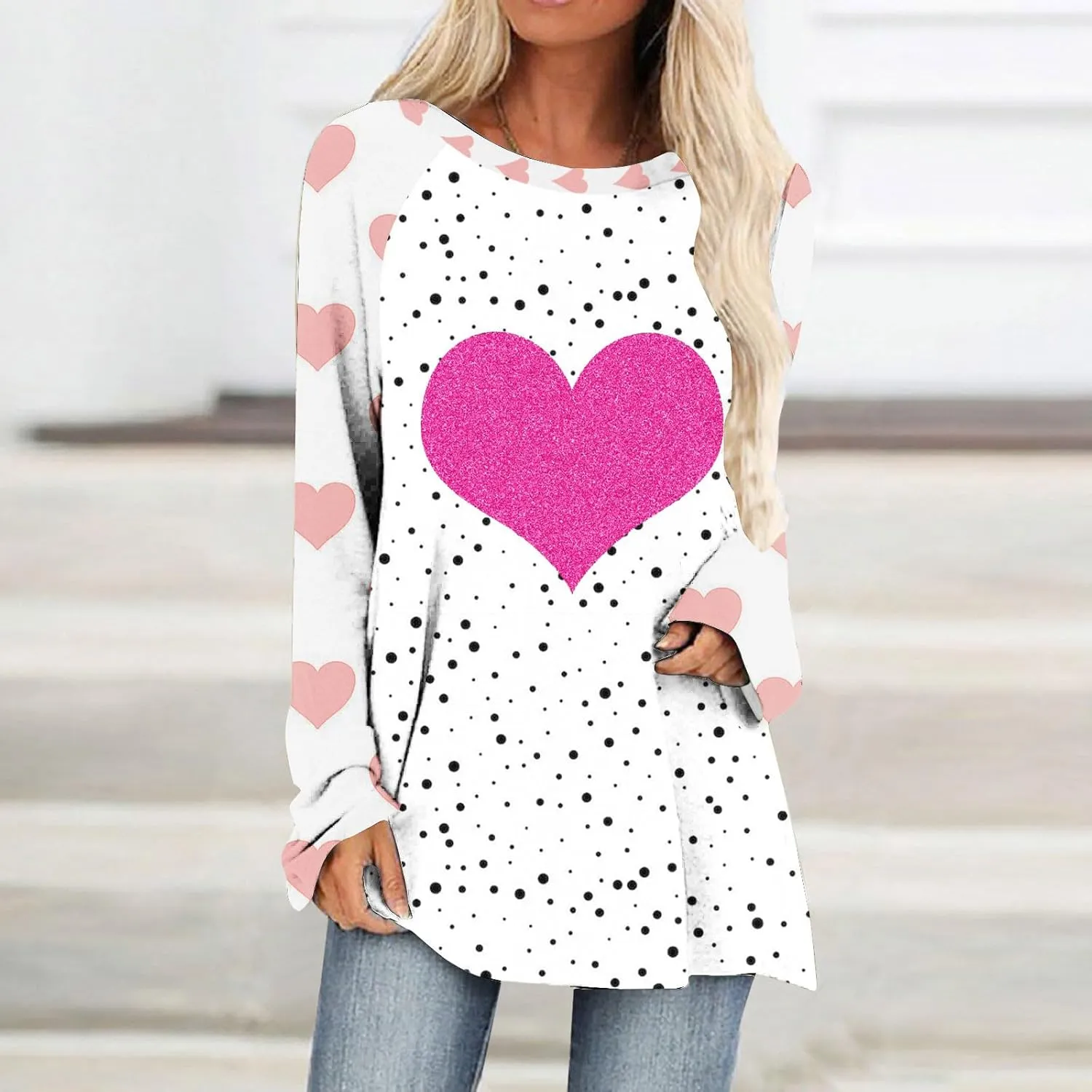 Valentine's Day Shirts for Women Long Sleeve Crewneck Love Heart Print Cute Tops Pullover Baggy Casual Thin Blouses