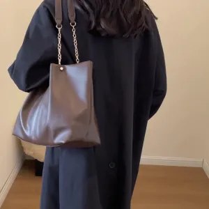 Vintage Large-Capacity Tote Bag for Women – Elegant Handbag for Work, Travel & Daily Use, Stylish Shoulder Carryall Purse