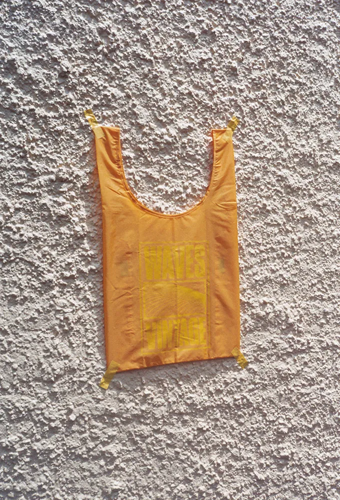 Waves Totes - Yolk