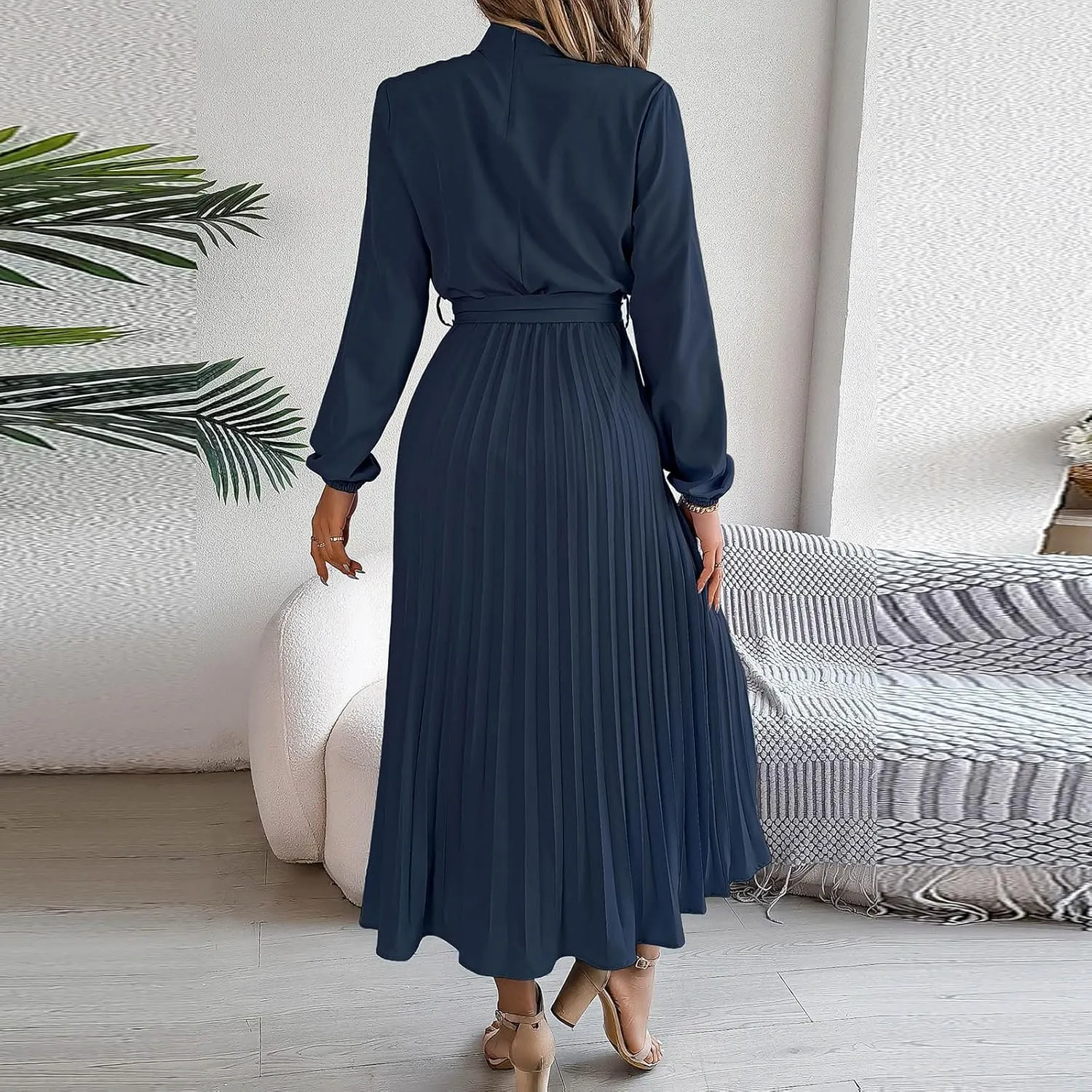 Womens Stylish Ruched Bodycon Mini Dress Pleated Tummy Control Long Sleeve Dresses Solid Tiered Flowy Party Dress